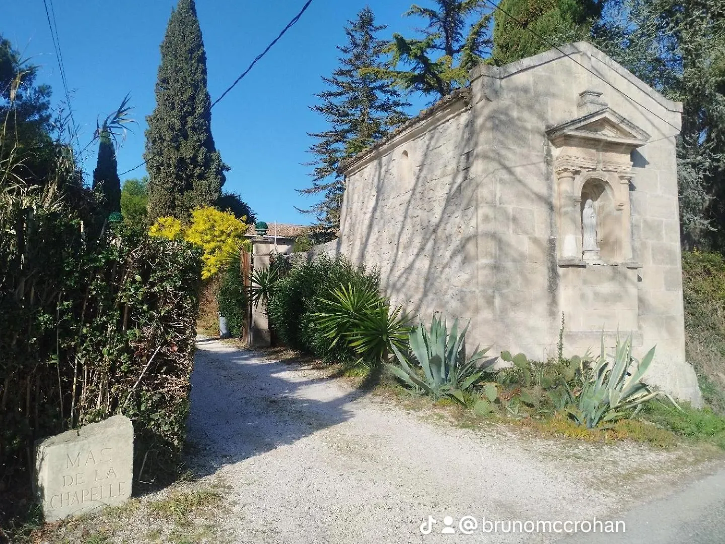 Hébergement de vacances Villa Mas de la Chapelle Sainte-Elisabeth à Tarascon