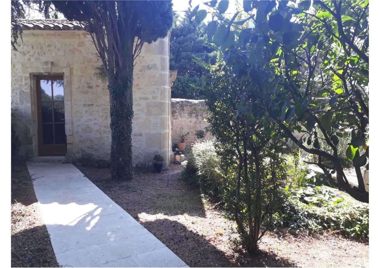 Villa Mas de la Chapelle Sainte-Elisabeth à Tarascon