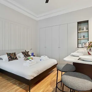 Interior Design & Small Pool - 2p - Monceau Appartement Paris