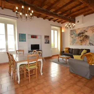 Hébergement de vacances Maison Le Neuf, Tarascon